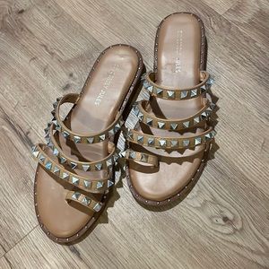 Sincerely Jules tan sandals